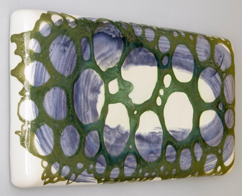 Green Net left - Mixed Media on glazed Ceramics - 2025 - 33 x 75 x 6 cm